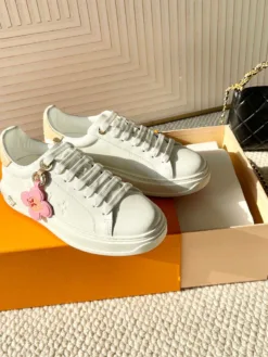 LV Sneakers EU35-41 C50202605031376149