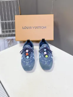 LV Sneakers EU35-42 C40202605032183139