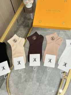 Alternative view of LV Socks D020260503052049