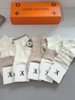 LV Socks D020260503098849