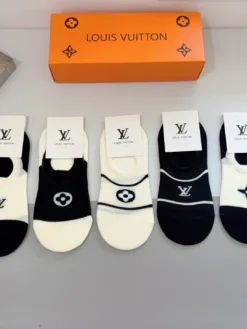 Alternative view of LV Socks D020260503120449