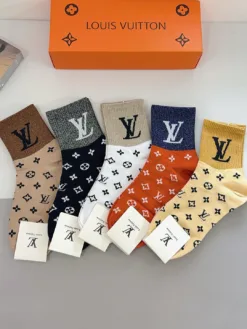 LV Socks D020260503122849