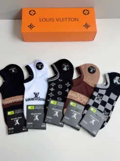 LV Socks D020260503204849