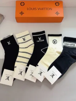 LV Socks D020260503226349