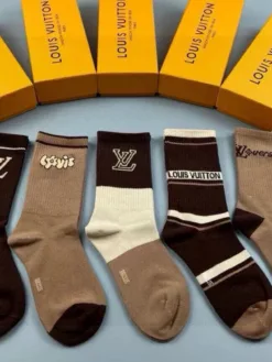 LV Socks D020260503582149