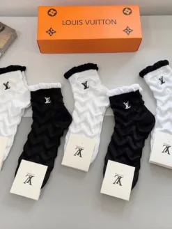 Alternative view of LV Socks D520260503122049