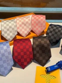 Alternative view of LV Ties E020260504838449