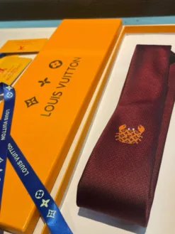 Alternative view of LV Ties E020260504838549