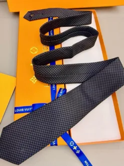Alternative view of LV Ties E020260504877749