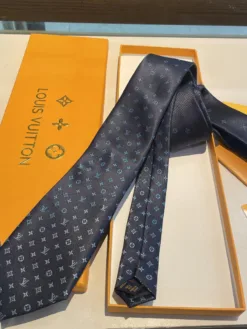 Alternative view of LV Ties F020260504319149