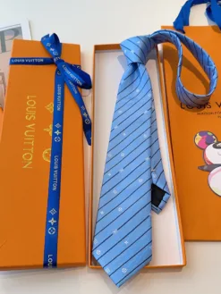 Alternative view of LV Ties F020260504878549