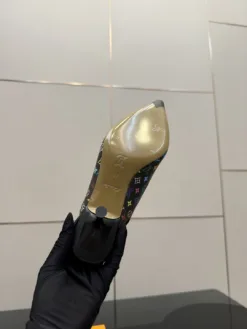 Alternative view of LV Uncategorized Shoes EU34-41 C20202605032976139