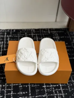 LV Uncategorized Shoes EU36-45 A7020260503102589