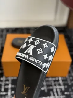 Alternative view of LV Uncategorized Shoes EU36-45 A7020260503102689