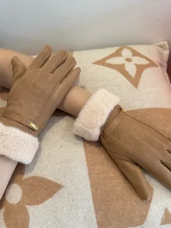 MIU MIU Gloves F520260503356149