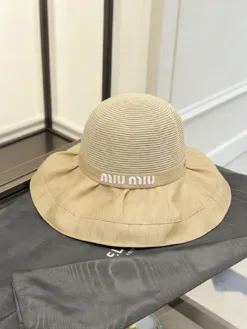 MIU MIU Hats & Caps E520260503558549