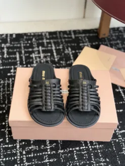 MIU MIU Sandals & Slides EU35-40 B99202605033227129