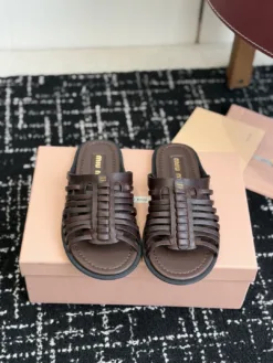 MIU MIU Sandals & Slides EU35-40 B99202605033229129
