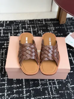 MIU MIU Sandals & Slides EU35-40 C20202605033152139