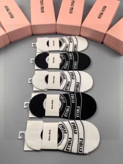 MIU MIU Socks C520260503545749