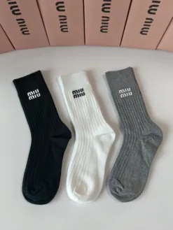 MIU MIU Socks E520260503343549