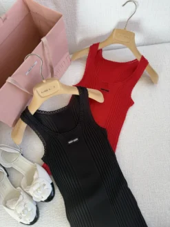 MIU MIU T-shirts & Vests Wool ONE SIZE B35202605270275109