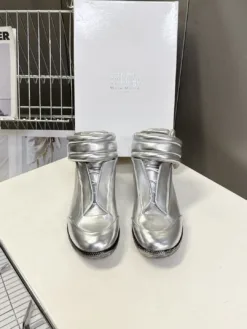 MM6 Boots EU40-46 D30202605030369169