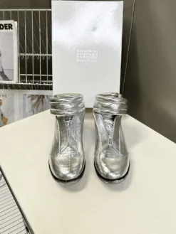 MM6 Boots EU40-46 D30202605030370169