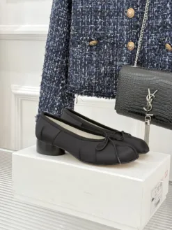MM6 Flats & Loafers EU35-39 C10202605030576129