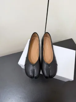 MM6 Flats & Loafers EU35-42 C10202605031209129