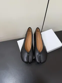 MM6 Flats & Loafers EU35-42 C10202605031220129