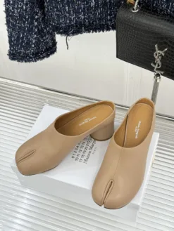 Alternative view of MM6 Heels EU35-39 C20202605033105139
