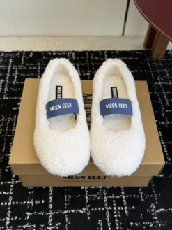 MOON BOOT Flats & Loafers EU35-40 B70202605030439119
