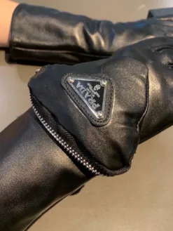 PRADA Gloves A2520260503415069