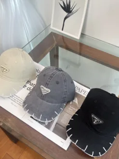PRADA Hats & Caps E020260503129449