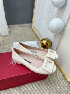 Alternative view of ROGER VIVIER Heels EU34-41 C10202605030888129