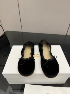 THE ROW Flats & Loafers EU35-39 C10202605032048129