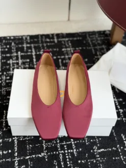 THE ROW Flats & Loafers EU35-40 C70202605032500149