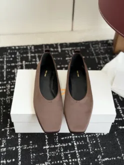 THE ROW Flats & Loafers EU35-40 C70202605032502149
