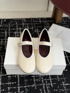 THE ROW Flats & Loafers EU35-40 C90202605033222159