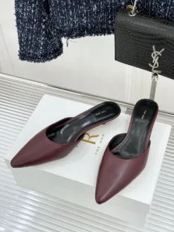 Alternative view of THE ROW Sandals & Slides EU35-39 B90202605032080129
