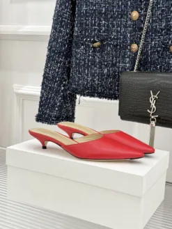 THE ROW Sandals & Slides EU35-39 B90202605032081129