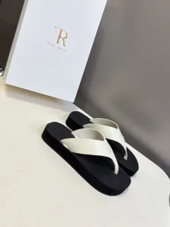 Alternative view of THE ROW Sandals & Slides EU35-40 B0020260503090799