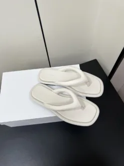 Alternative view of THE ROW Sandals & Slides EU35-40 B50202605031247119