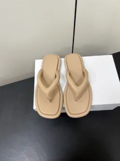 THE ROW Sandals & Slides EU35-40 B50202605031248119
