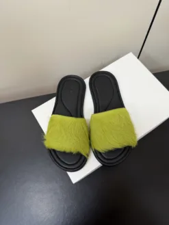 THE ROW Sandals & Slides EU35-40 B70202605031191119