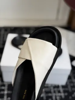 Alternative view of THE ROW Uncategorized Shoes EU35-41 B80202605031577129