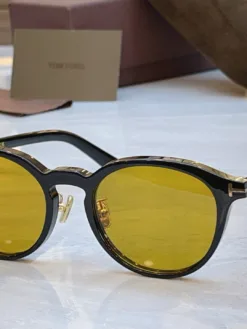 TOM FORD Glasses & Sunglasses A4520260504972179