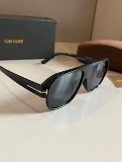 TOM FORD Glasses & Sunglasses G020260504150159