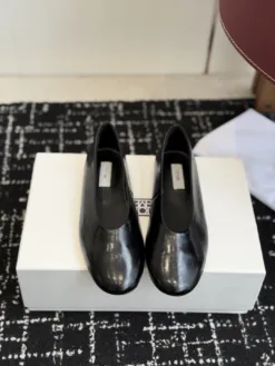 TOTEME Flats & Loafers EU35-41 C20202605031059139